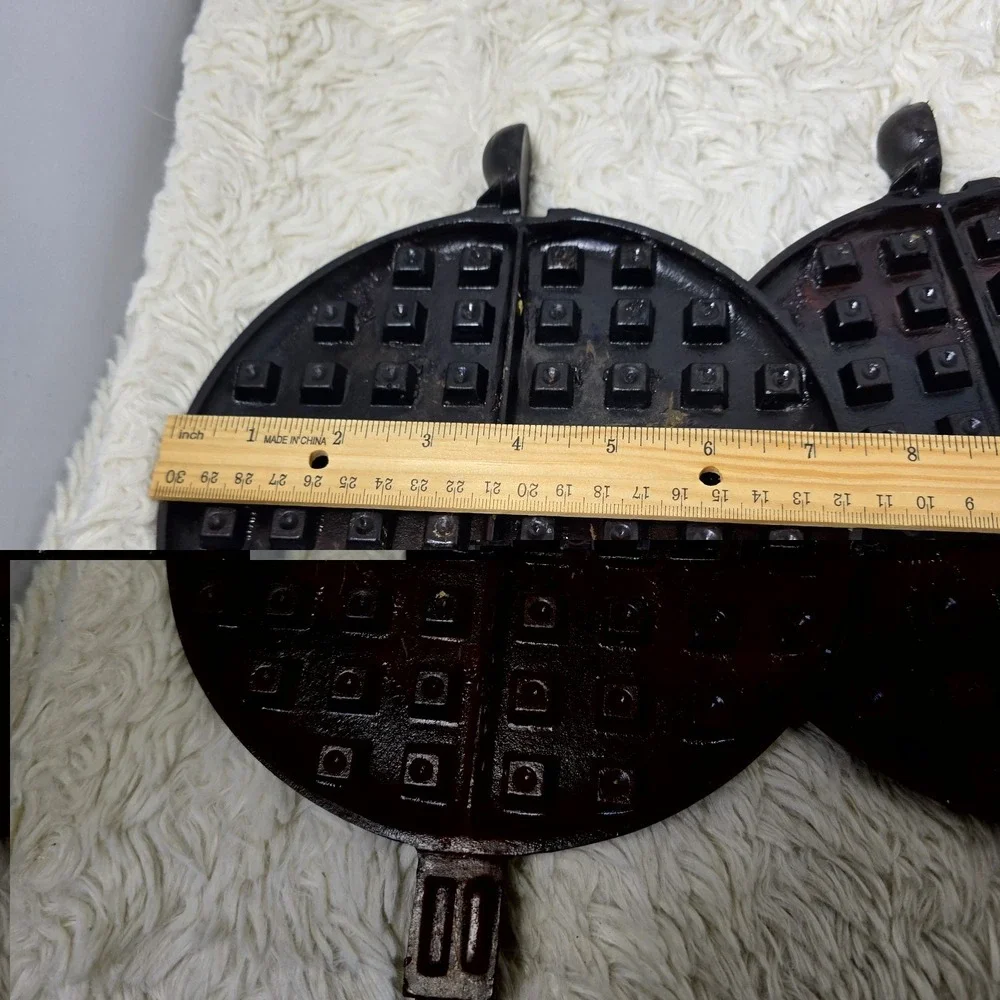 Antique Wagner Ware Sidney Cast Iron Waffle Maker 8 Pat. Feb 22, 1910